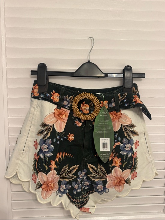 FARM Rio Pants - FARM Rio Black Floral Embroidered Scallop Shorts with Woven Buckle